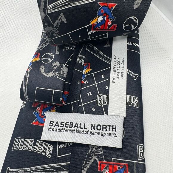 Baseball‎ North Toronto Blue Jays tie - Picture 3 of 3